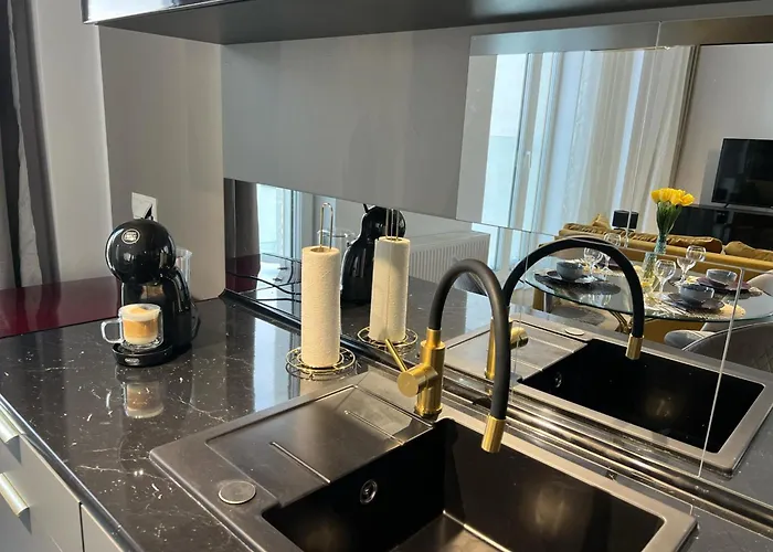 Z Widokiem Na 16 Pietrze Apartment *