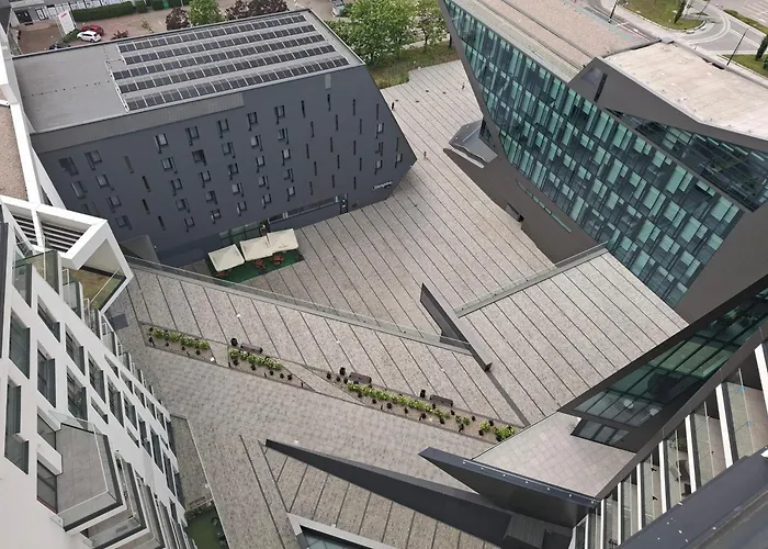 Z Widokiem Na 16 Pietrze Apartment